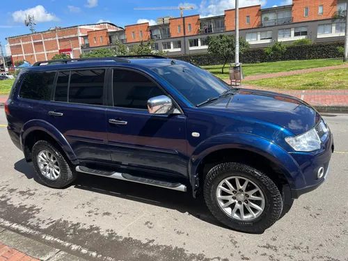 Mitsubishi Nativa 3.2l