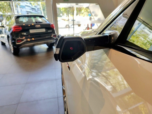Imagen 8 de 25 de Audi Q8 2023 Nuevo Etron E-tron Sportback Q7 Rsq8 2022 0km