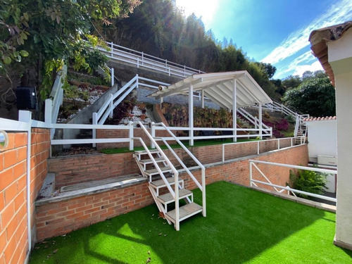 Imagen 2 de 13 de Vendo Casa En Urbanización Los Naranjos