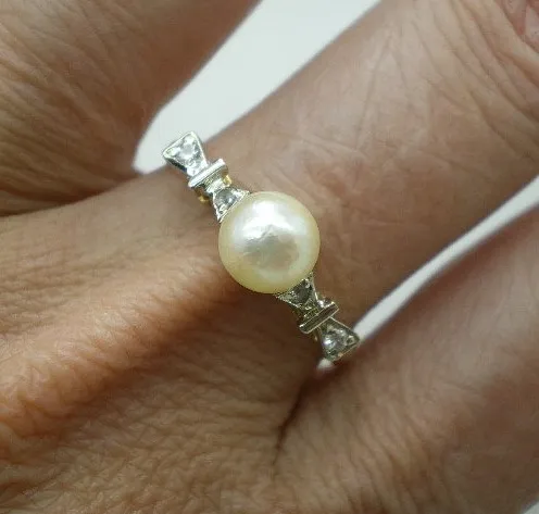 Anillo De Oro 18 Kt Perla Natural Y Zafiros Goldantiques