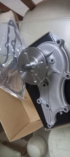 Bomba De Agua Toyota Hilux 2000