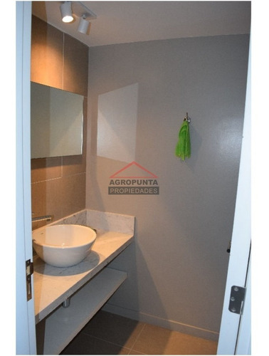 Apartamento En Venta 3 Dormitorios * Edificio De Categoría- Ref: 2619
