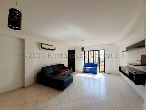 Imagen 3 de 10 de Apartamento Amoblado Actualizado En Zona Norte Maracaibo