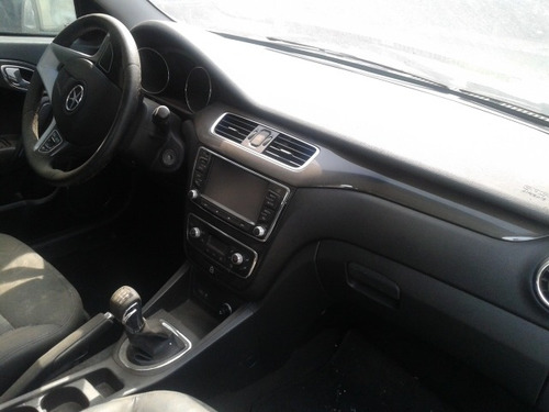 Imagem 4 de 5 de Sucata Batidos Peças Jac J5 2016