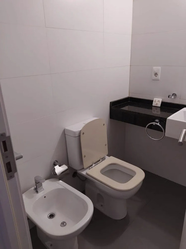 Alquiler Apartamento, Balcón, Frente, Av. 8 De Octubre