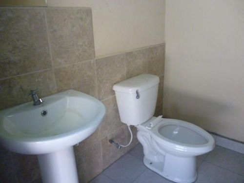 Imagen 6 de 30 de Local Comercial En Venta En Parroquia Catedral Barquisimeto Lara +++23-1767 */ M.c T. N° +0-4-2-4- 5.5.6. 5.7. 5.9 *--**