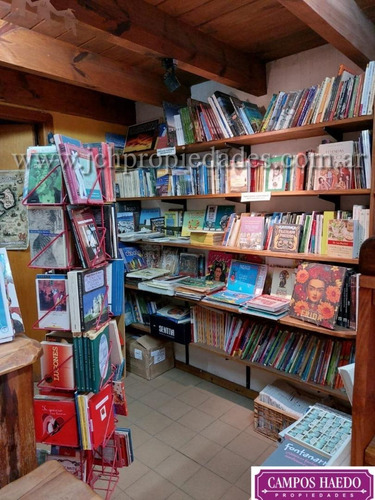 Imagen 9 de 10 de Local Con Fondo De Comercio Libreria - Villa La Angostura