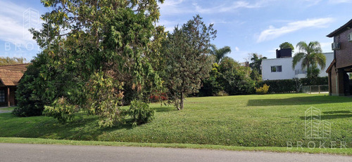 Excelente Lote En Venta En Country Banco Provincia, Moreno