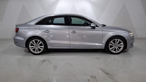 Audi A3 1.8 TFSI ATTRACTION PLUS S TRONIC