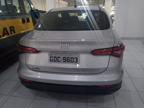 Imagem 11 de 14 de Fiat Cronos 2019 1.3 Drive Flex 4p