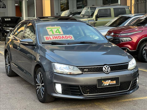 Volkswagen Jetta 2.0 Tsi Highline 211cv