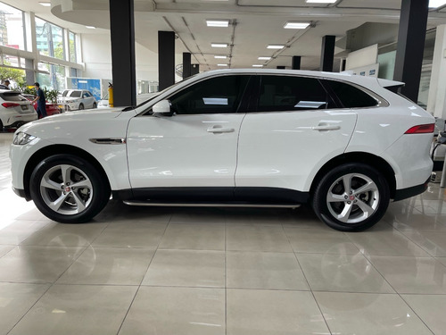 Imagen 2 de 12 de Jaguar F - Pace