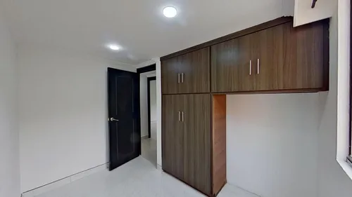 Lindo Apartamento Remodelado En La Loma De Los Bernal. Código #10