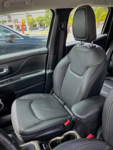 Jeep Renegade 1.8 Latitude 4x2 At