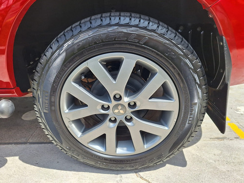 Mitsubishi Pajero TR4 2.0 4x2 Flex Aut. 5p