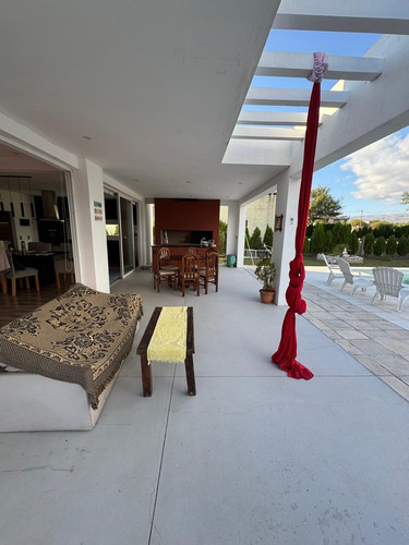Venta Casa 3 Dormitorios En Arroyo De Los Patos