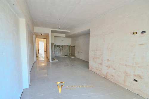 Venta Mataderos Departamento 4 Ambientes Balcon Categoria