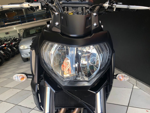 Imagem 2 de 12 de Yamaha - Mt 07 Abs