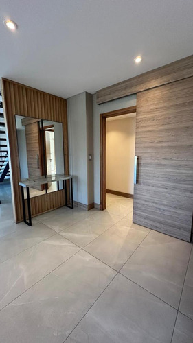 Cocucci Inmobiliaria Vende Excelente Penthouse En Grand Boulogne Residences