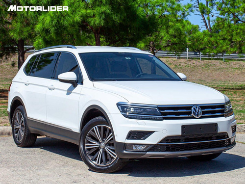 Imagen 7 de 25 de Volkswagen Tiguan 2.0 Highline 7 Ps | Permuta / Financia