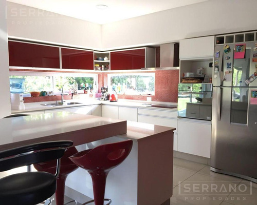 Casa 3 Dorm. 1 Suite, Parque, Piscina Climatizada. Venta En Santa Teresa, Villanueva.
