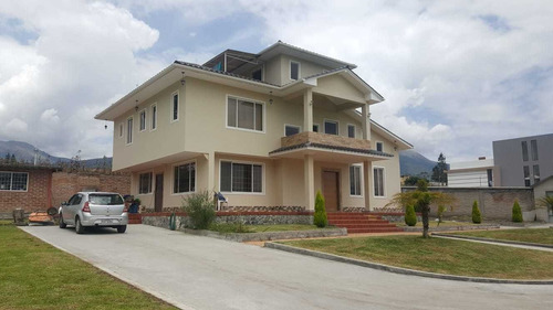 Imagen 10 de 10 de Venta De Casa En Ibarra 5 Dormitorios 300 Mts, Terreno 2600