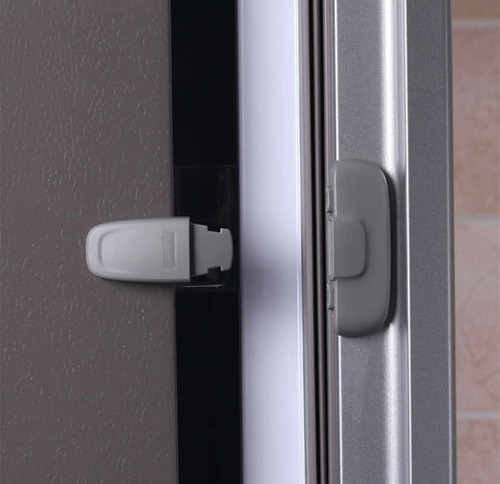 Imagen 4 de 9 de Traba De Seguridad Para Puerta De Heladera - Baby Innovation