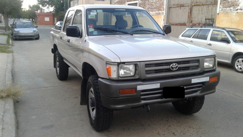 Imagen 8 de 15 de Toyota Hilux 2.8 D/cab 4x4 Mod 2001 Aspirada