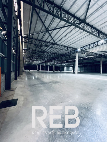 Gran Nave Industrial En Arriendo - Sector Puerto Coronel
