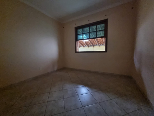 Imagem 27 de 30 de Sobrado Amplo Com Ótima Localização * Aceita Financiamento E Permuta * Agende Sua Viita. - Ca00370 - 67859742