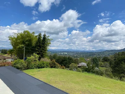 Encantadora Finca En Venta Llanogrande