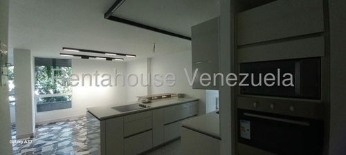 Apartamento Piso Medio Remodelado 160 M² 3h, 3b, 1p, Residencias Puerto Santo Con Piscina Pozo De Agua En Venta En Los Palos Grandes Avenida 4ta Y 5ta Transversal Caracas
