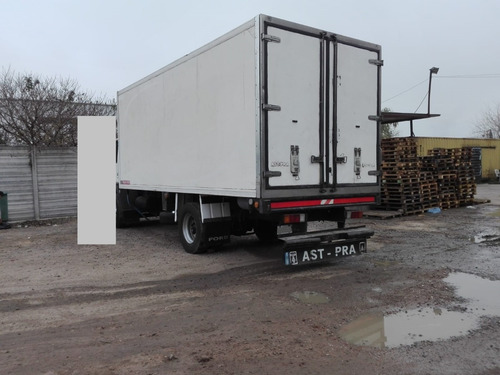 Imagen 2 de 15 de Furgón Caja Térmica Marca Ast-pra 6,30mt Y Equipo Frío
