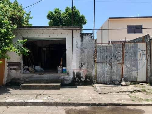 Propiedad En Venta Como Terreno En Colonia Revolucion Boca D