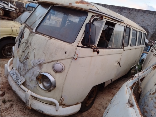 Vw Kombi Não Samba Corujinha