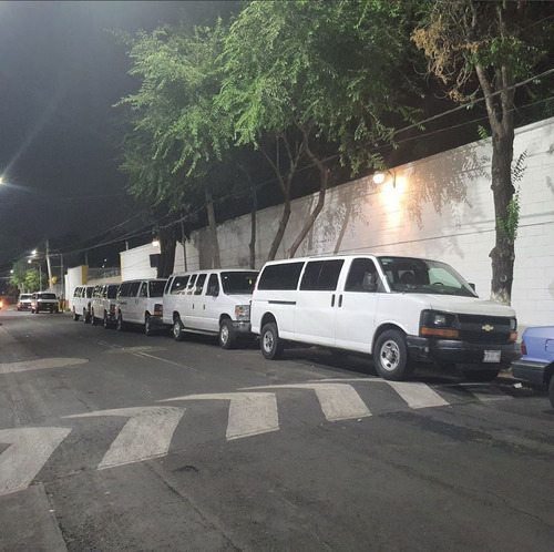 Renta De Camionetas Con Y Sin Chofer