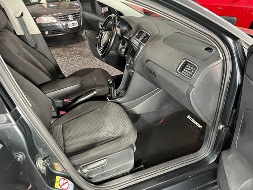 Imagen 10 de 14 de Volkswagen Polo