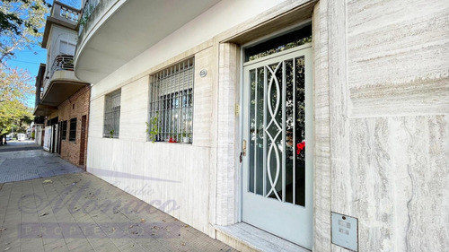 Imagen 3 de 30 de Impecable 2 Ambientes Con Patio Y Cocina Independiente!