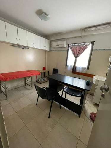 Imagen 10 de 30 de Centro Médico En Venta De Excelente Ubicación En Banfield Este