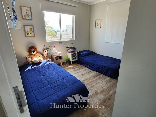 Departamento En Arriendo De 3d Y 2b En Colina, La Reserva.