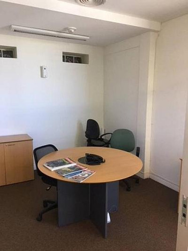 Imagen 9 de 14 de Distribuido En Planta Baja Y Entrepiso | Muy Buen Estado | Reservado