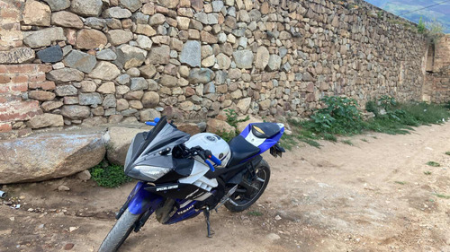 Yamaha R15