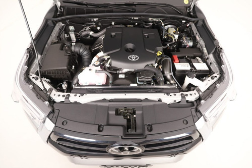 Toyota Hilux 2.8 Cd Srv 177cv 4x4 At