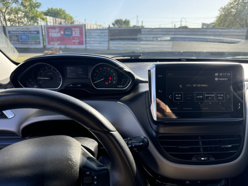 Peugeot 208 1.6 Feline