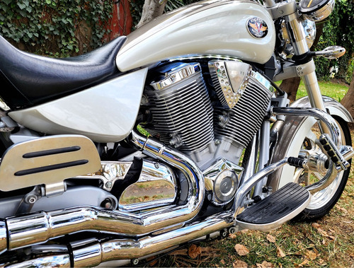 2004 Victory Polaris Kingpin 1,507cc 5 Velocidades