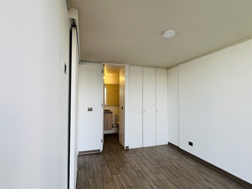 Independencia. Depto En Arriendo. Entre Gamero Y Colon. 1d1b