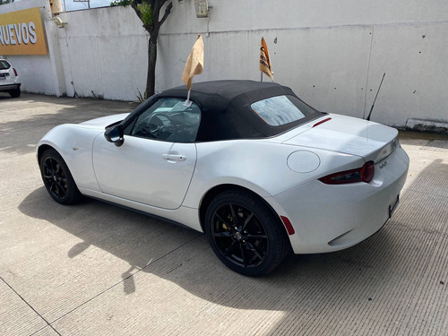 Imagen 5 de 12 de Mazda Mx-5 2016 2.0 Sport Mt