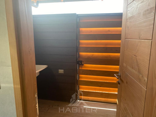 Casa En Venta De 4 Dorm. En Pucón