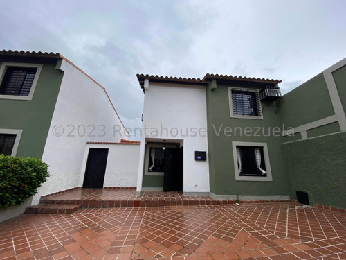 Kl Vende Preciosa  Casa En La Urb. Villa Roca Cabudare #24-4216