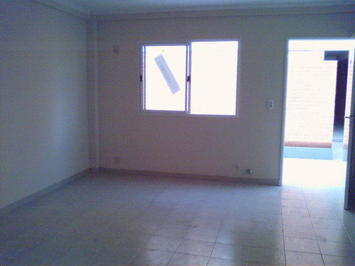 Venta Departamento 2 Dormitorios P.baja C/cochera